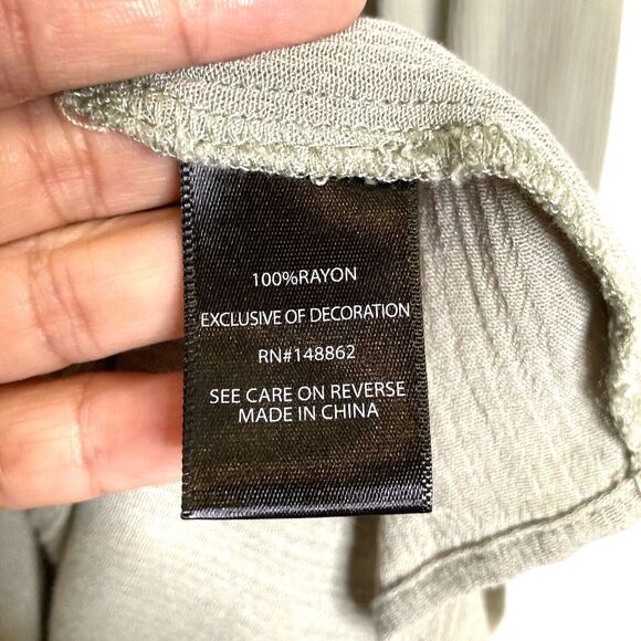 Torrid Blouse Womens Size 2X Plus Green Embroidered Floral Long Sleeve Top - Picture 12 of 14